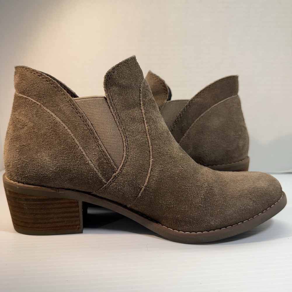 Me Too Zasper Leather Suede Tan Heeled Ankle Boots Booties Women's Sz 8M Cut Out - Picture 3 of 14